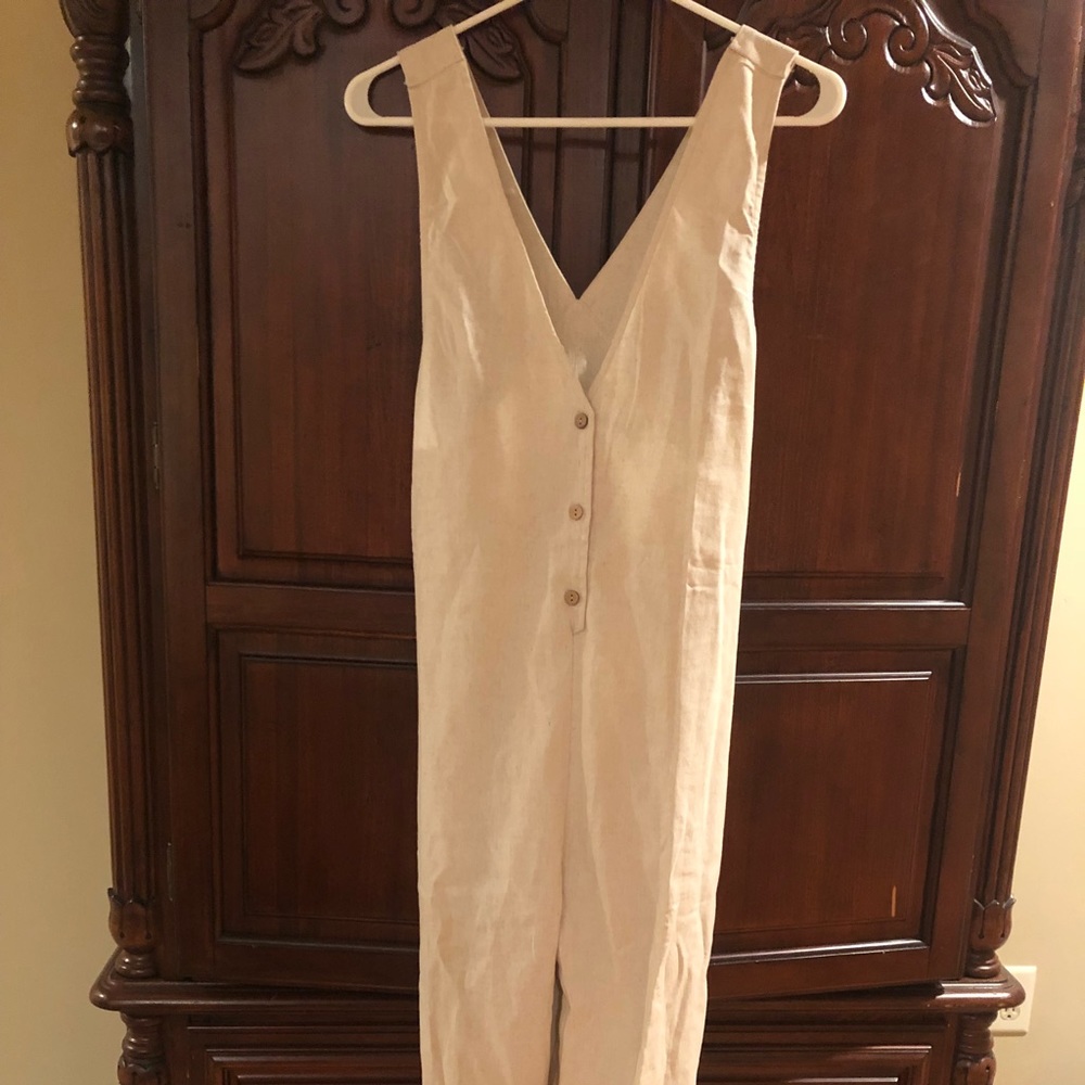 NWT linen Jumpsuit Size M